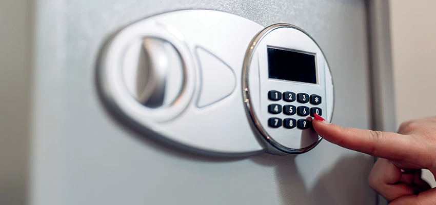 Jewelry Safe Cracking in San Diego, California