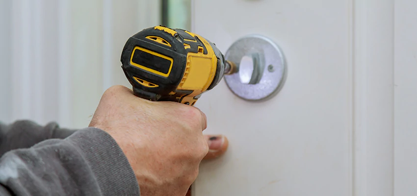Street Locksmith For Smart Lock Repair in San Diego, CA